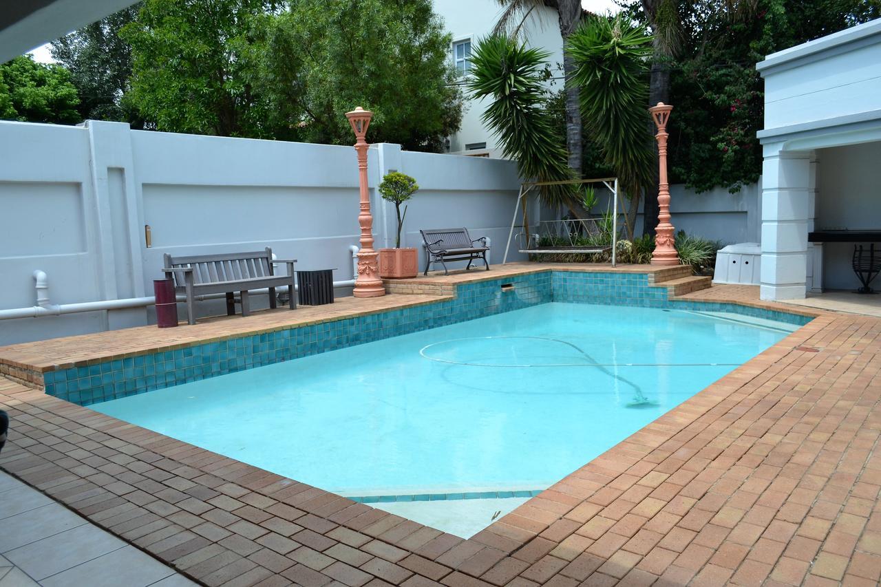 The Baobab Villa Midrand Exteriör bild