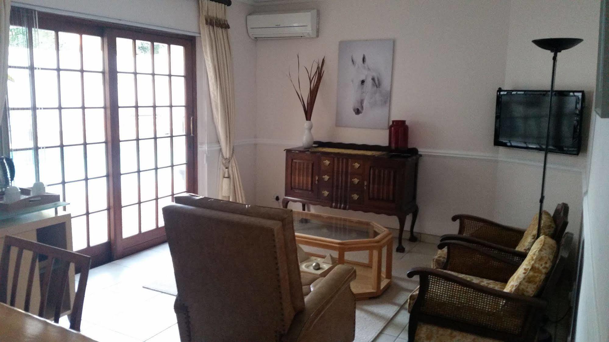The Baobab Villa Midrand Exteriör bild