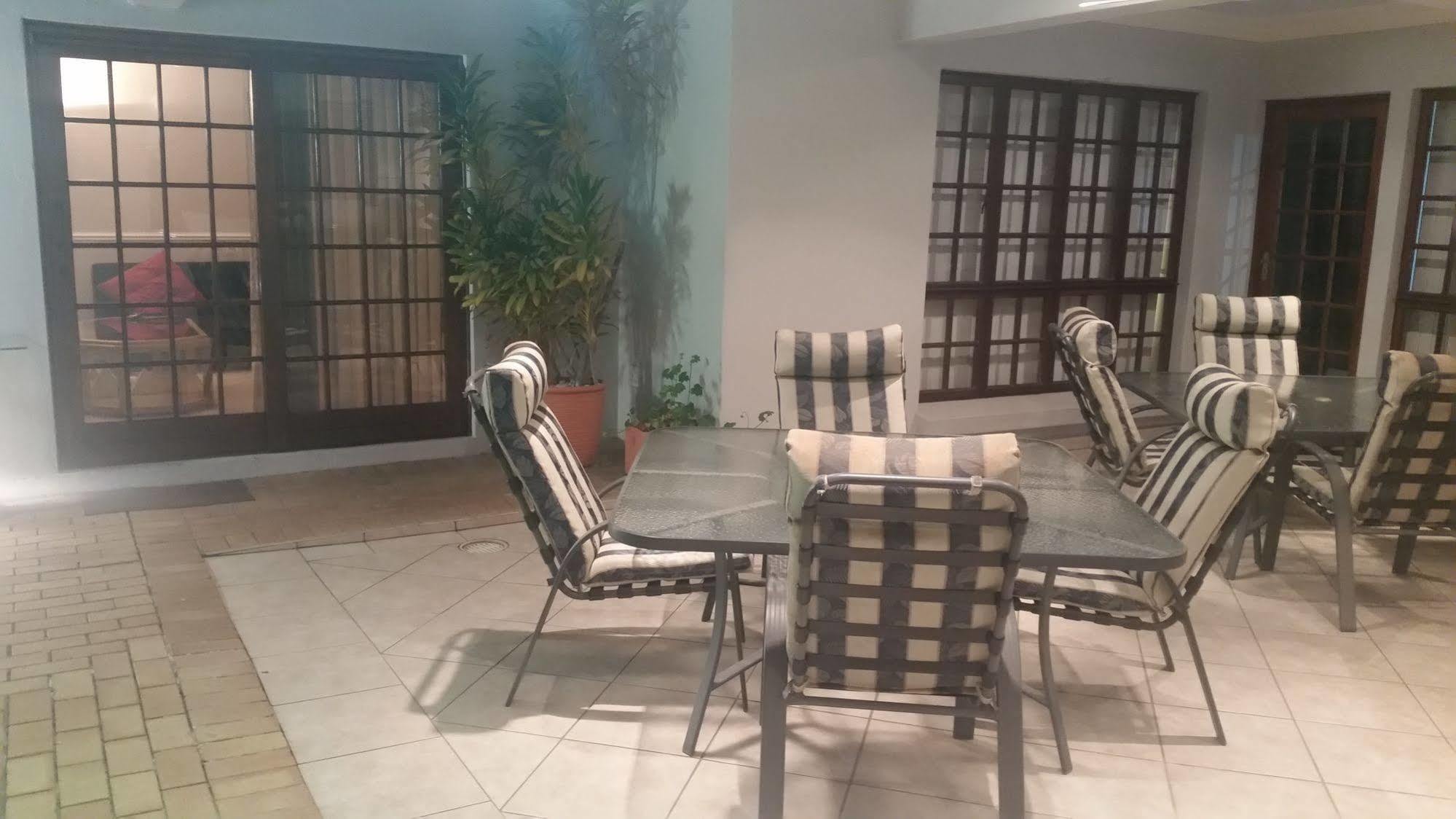 The Baobab Villa Midrand Exteriör bild
