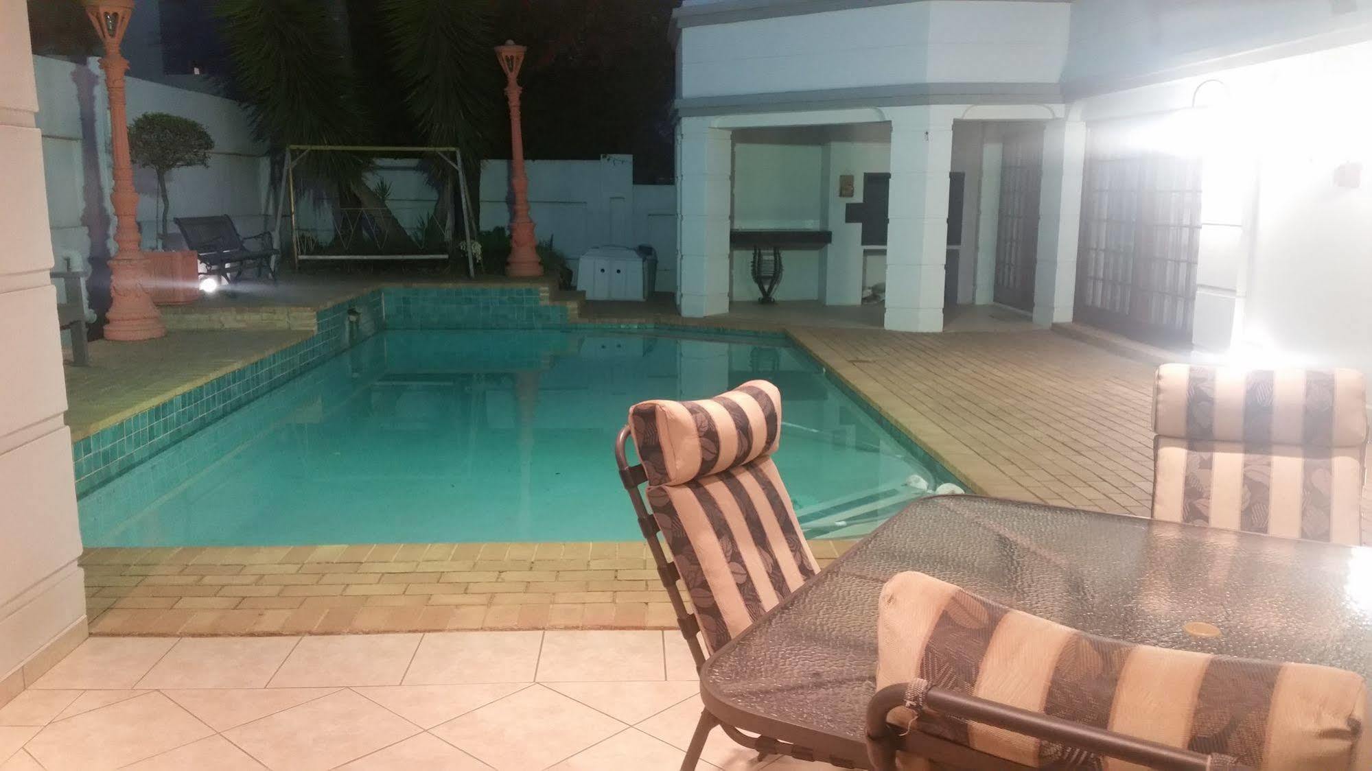 The Baobab Villa Midrand Exteriör bild