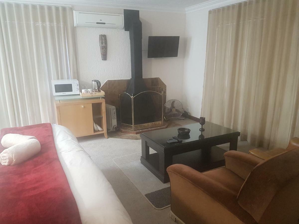 The Baobab Villa Midrand Exteriör bild