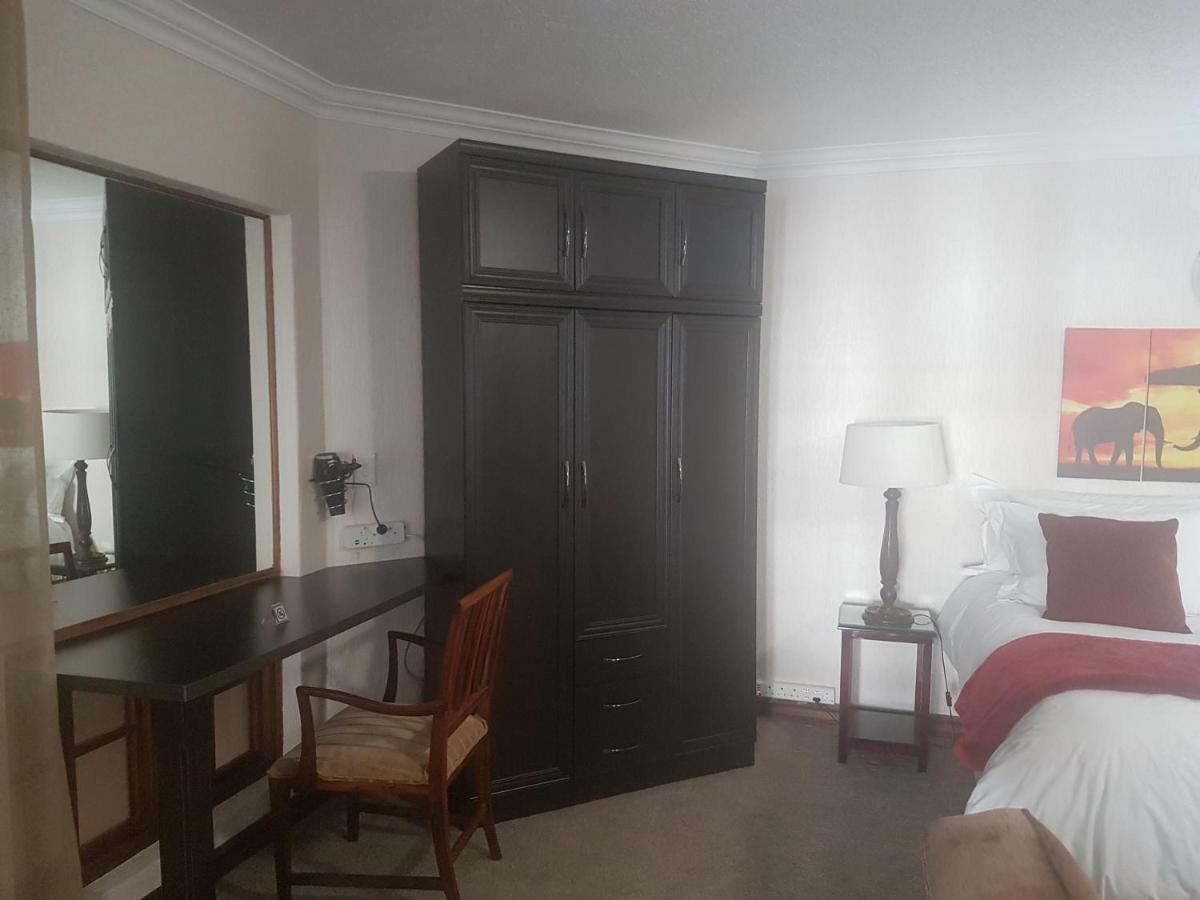 The Baobab Villa Midrand Exteriör bild