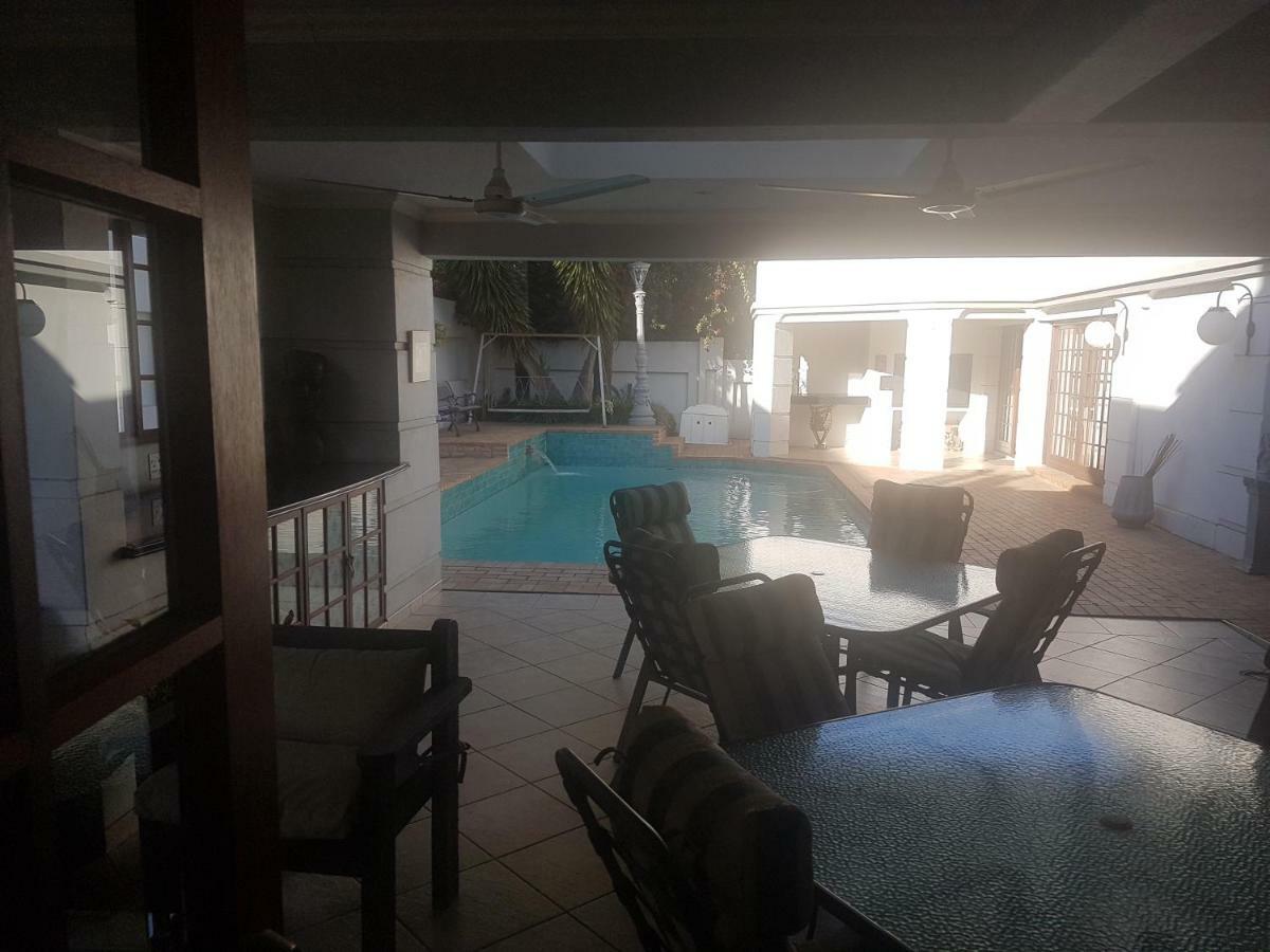 The Baobab Villa Midrand Exteriör bild